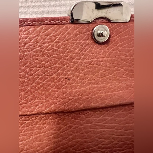 Gucci Orange (salmon?) Calfskin Continental Wallet, Authentic, Pre-loved - Picture 14 of 16